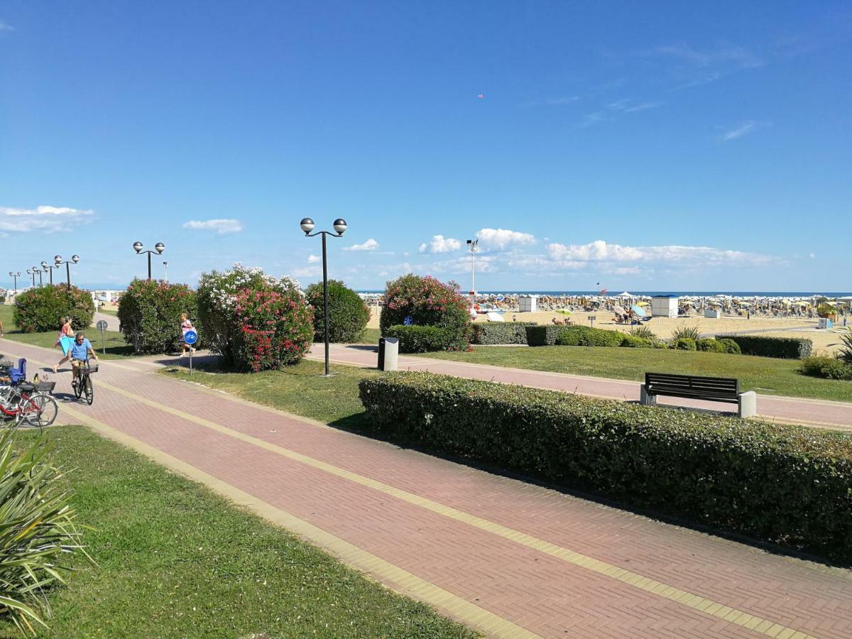 Condominio Simma Bibione Luaran gambar